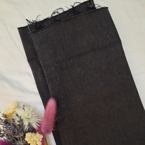 Levi Strauss Women's Skinny Jeans - Picture 6 of 7